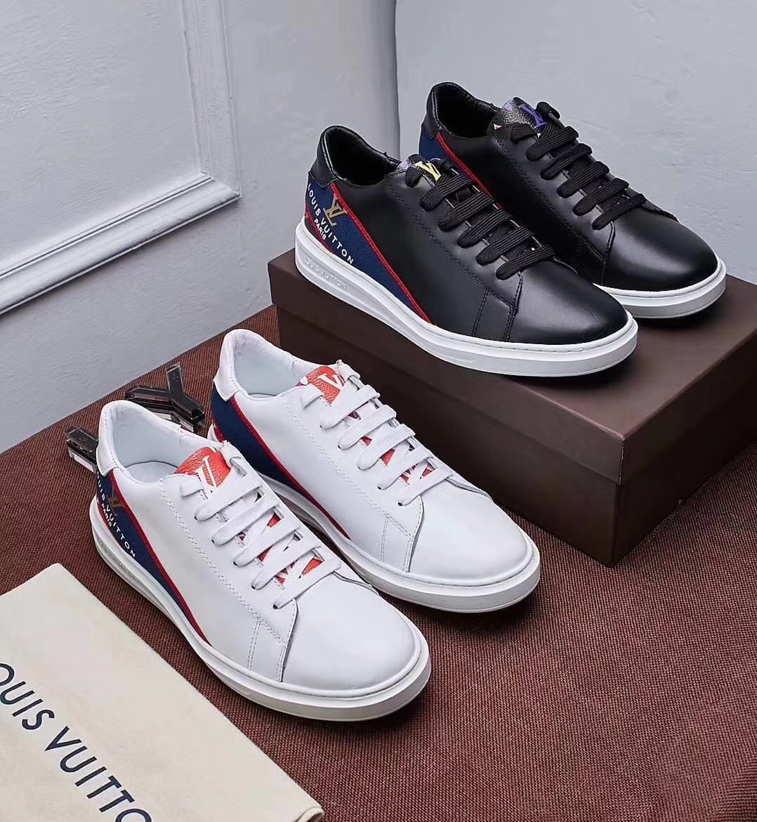 LOUIS VUITTON 루이비통 모노그램 스니커즈