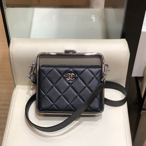 CHANEL 샤넬 케이스 클러치 숄더백  AS1732-1 2020/신상