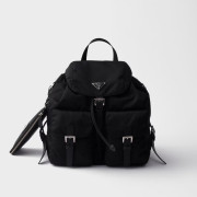 5위 PRADA 프라다 리나일론 백팩 1BZ811