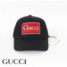 GUCCI 구찌 로고패치 레드앤화이트 볼캡