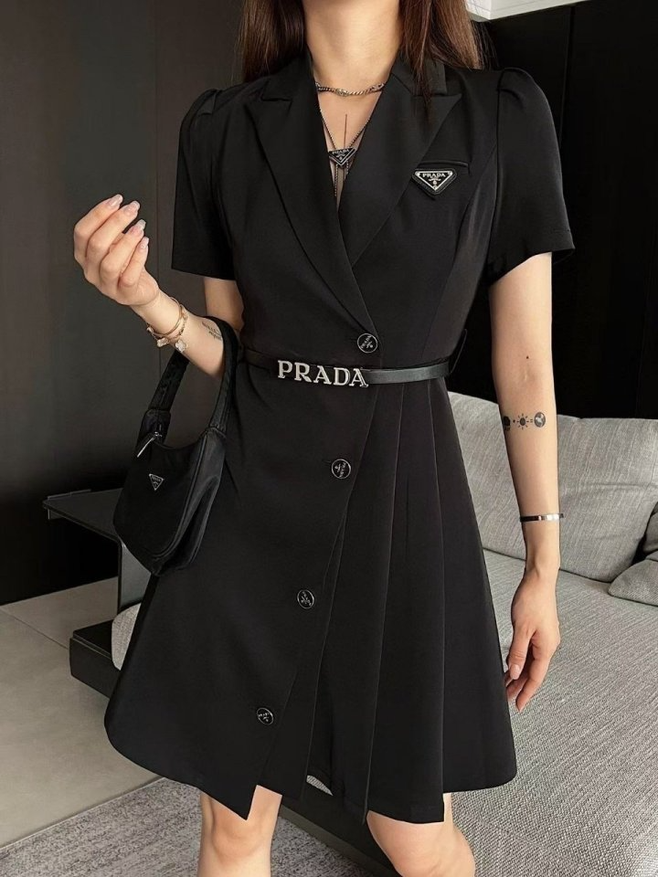 PRADA 프라다 단추 원피스 (벨트포함)