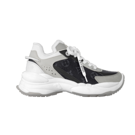 49위 LOUIS VUITTON 루이비통 남성용 런 55 스니커즈 1AD2MP