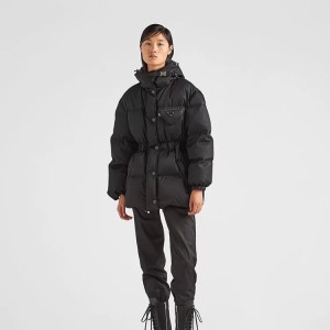 PRADA 프라다 리나일론 구스 패딩