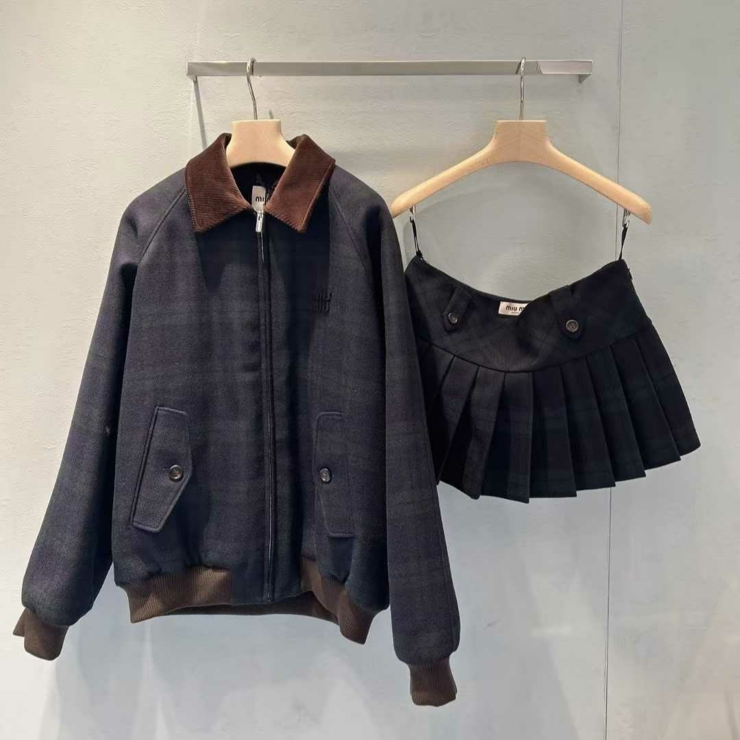 MIUMIU 미우미우 코듀로이 체크 점퍼& 체크 스커트 세트