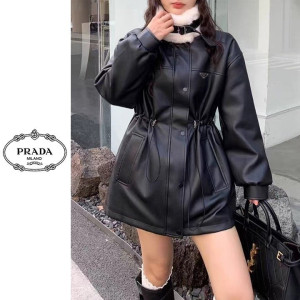 PRADA 프라다 레더 스트링 무스탕