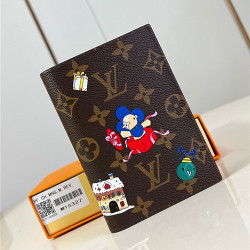 LOUIS VUITTON 루이비통 패스포트 커버 여권지갑 M15327