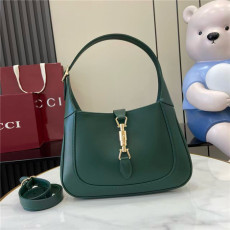 GUCCI 구찌 재키 1961 미디엄 숄더백 820415