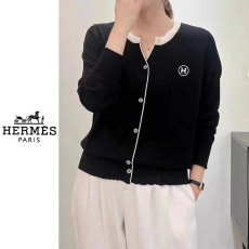 HERMES 에르메스 라인 배색 버튼 스웨터 3COLOR