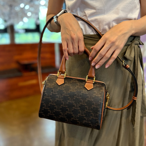 ●셀린느 스몰 보스턴 트리옹프 캔버스●