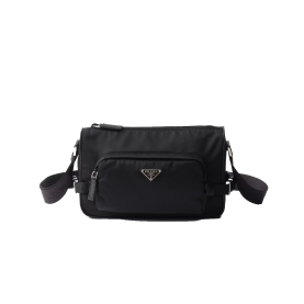 ●실사● 프라다 리나일론 및 사피아노 가죽 숄더 백