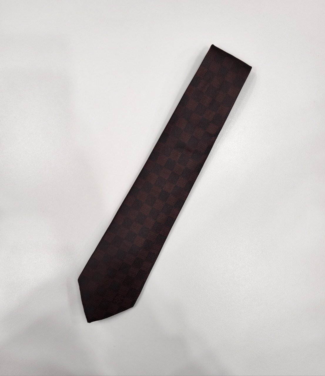 LOUIS VUITTON 루이비통 다미에 패턴 실크 넥타이