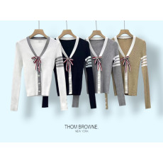 THOM BROWNE 톰브라운 브로치 가디건
