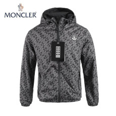 MONCLER 몽클레어 전판 로고 나염 바람막이
