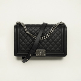 ●실사● 샤넬 보이 플랩백