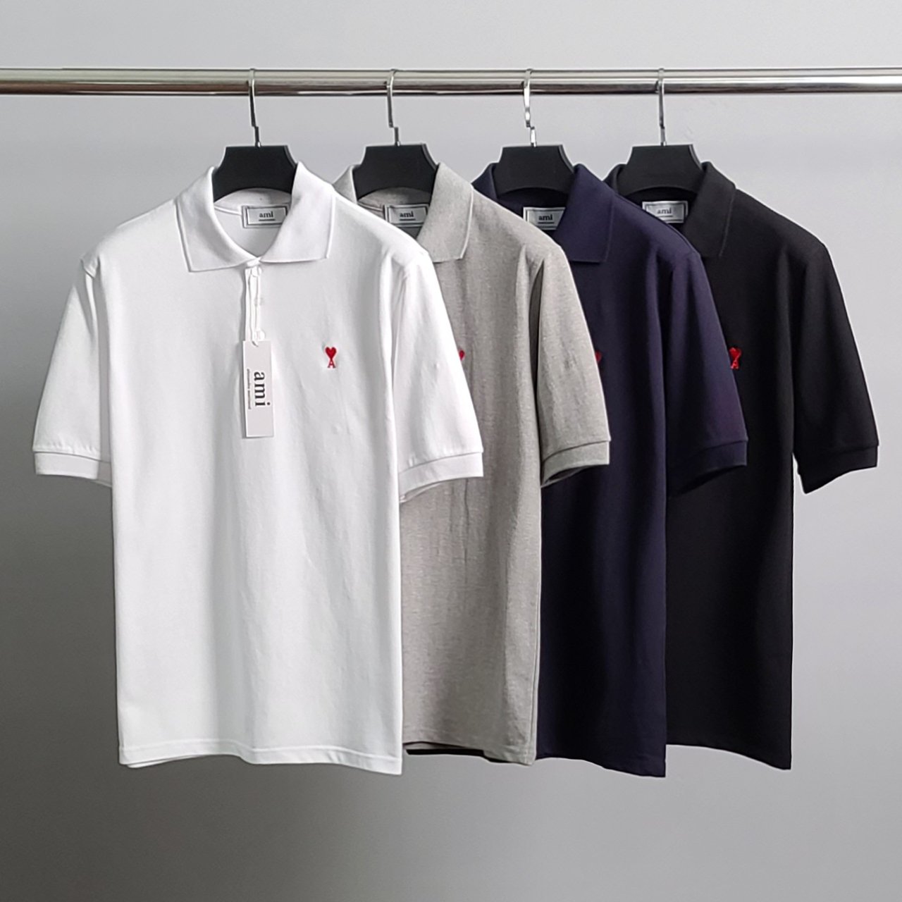 AMI 아미 스몰하트자수 PK 반팔 카라티