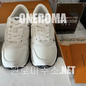 허* 고객님 루이비통 남성용 스니커즈 L47443