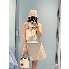 MIUMIU 미우미우 64249 리나일론 크롭 탑+미니 스커트 세트